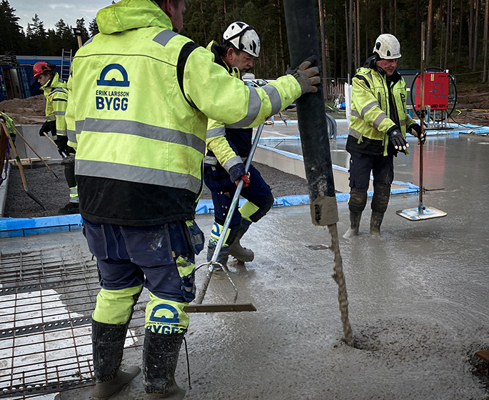 Byggföretag med över 70 års erfarenhet av att planera, samordna och genomföra byggprojekt för privat, offentlig och kommersiell sektor.