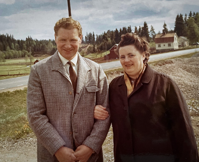 Erik Larsson Bygg är ett familjeföretag grundat 1947 av Erik och Karin Larsson.